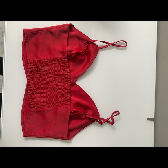 Crop top - Picture 2 of 3